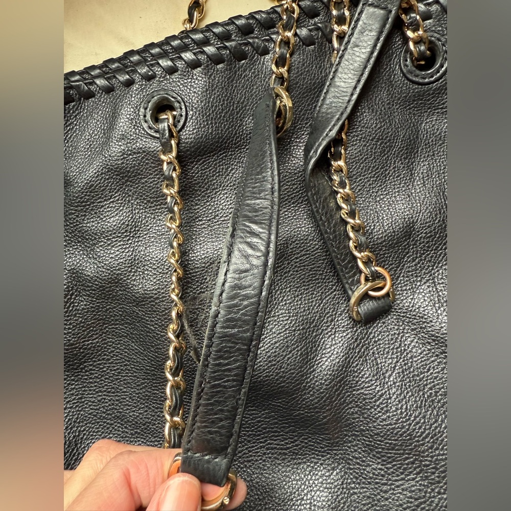 Tory Burch Black Leather Marion Shoulder Bag - Picture 8 of 10